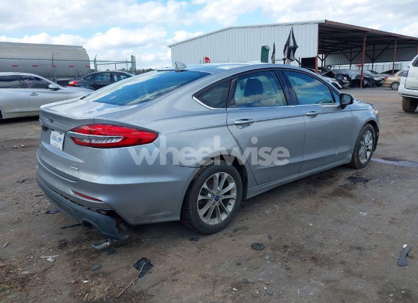 Photo 4 of 2020 Ford Fusion SE (VIN 3FA6P0HD8LR202009)
