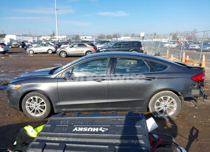 Photo 15 of 2020 Ford Fusion SE (VIN 3FA6P0HD8LR257009)