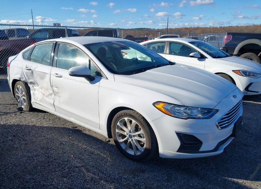 2020 Ford Fusion SE (VIN 3FA6P0HD8LR259133) main photo