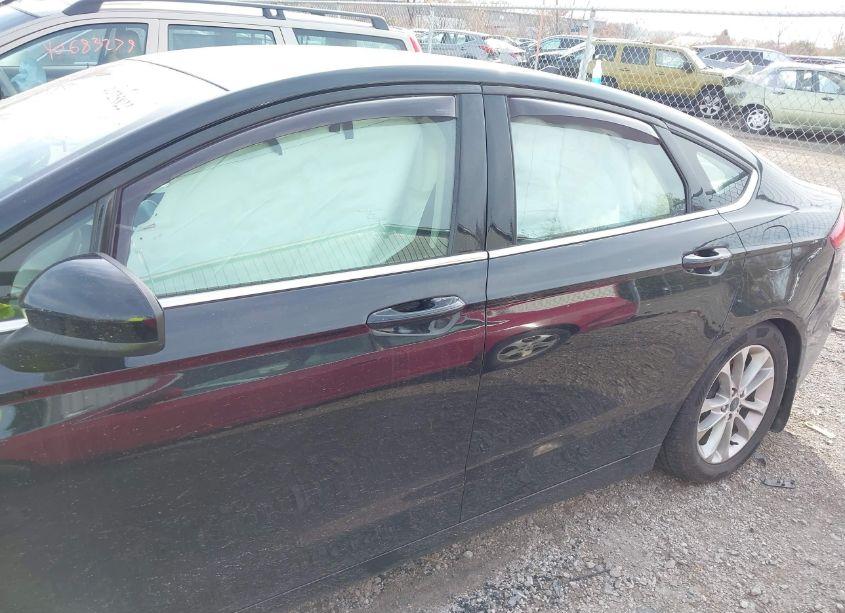 Photo 14 of 2020 Ford Fusion SE (VIN 3FA6P0HD8LR259469)