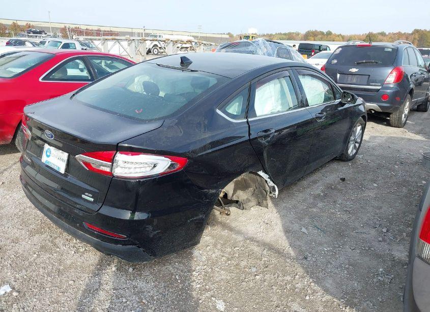 Photo 4 of 2020 Ford Fusion SE (VIN 3FA6P0HD8LR259469)