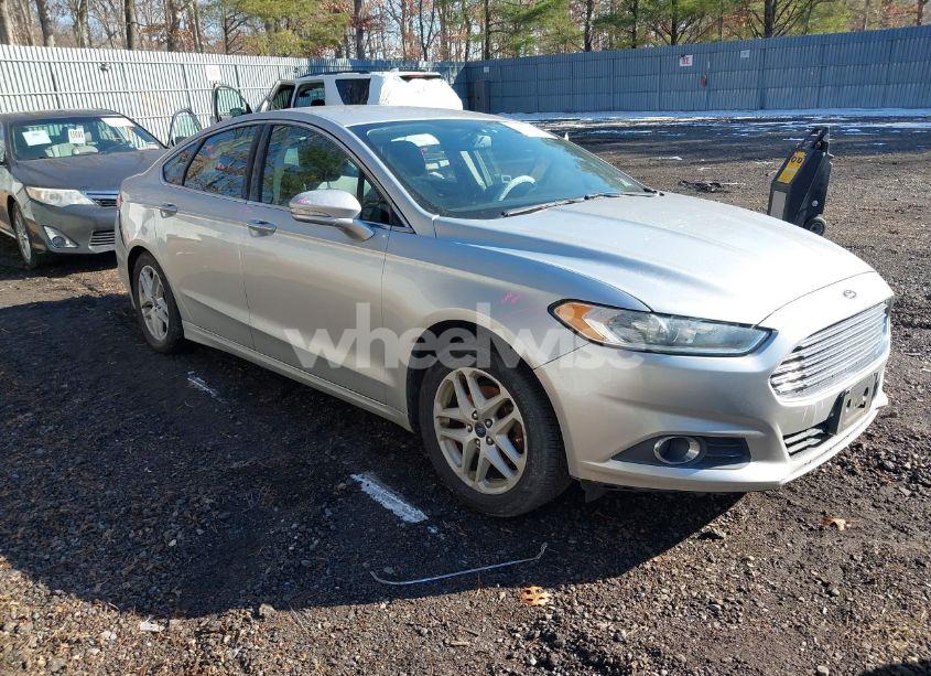 2014 Ford Fusion SE (VIN 3FA6P0HD9ER113861) main photo