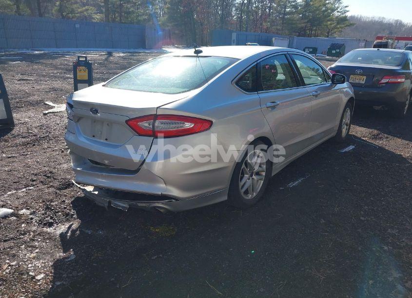 Photo 4 of 2014 Ford Fusion SE (VIN 3FA6P0HD9ER113861)
