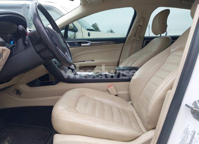 Photo 5 of 2014 Ford Fusion SE (VIN 3FA6P0HD9ER118283)