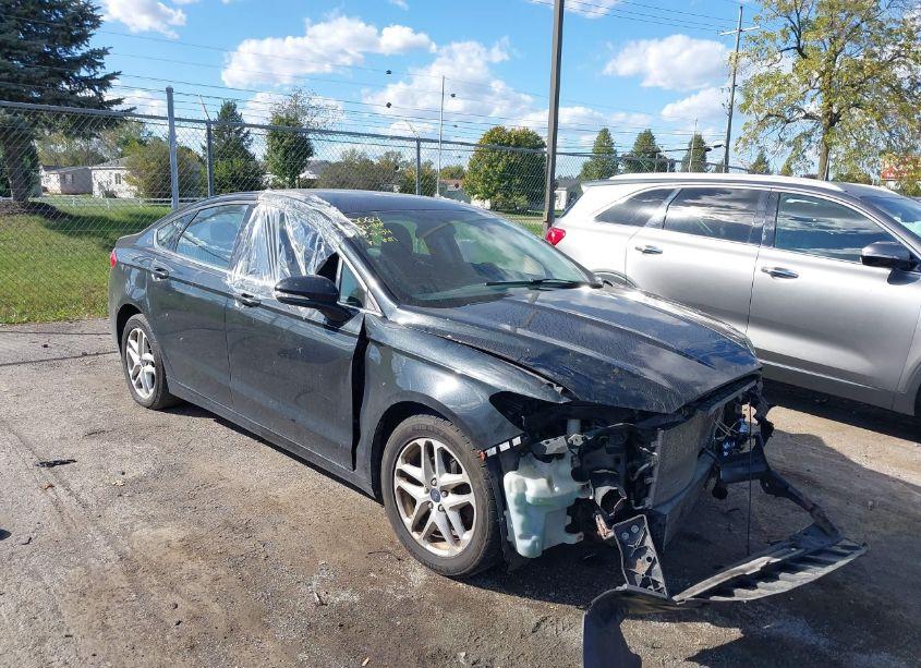 2014 Ford Fusion SE (VIN 3FA6P0HD9ER143538) main photo