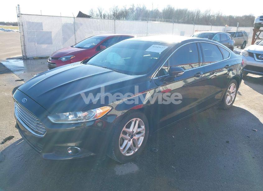 Photo 2 of 2014 Ford Fusion SE (VIN 3FA6P0HD9ER188057)