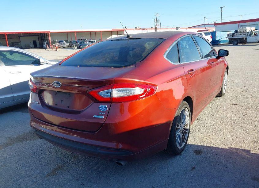 Photo 4 of 2014 Ford Fusion SE (VIN 3FA6P0HD9ER192965)