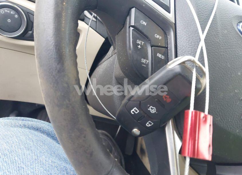 Photo 11 of 2014 Ford Fusion SE (VIN 3FA6P0HD9ER253991)