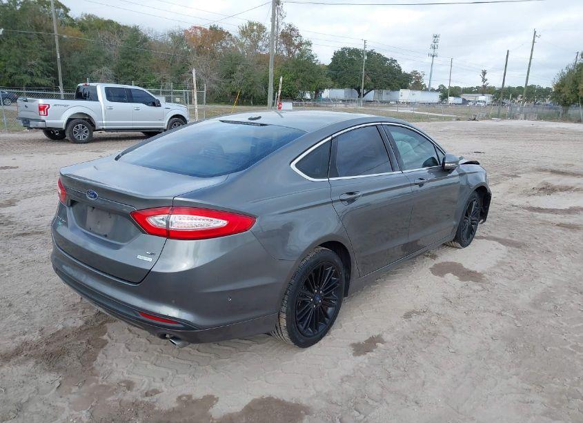 Photo 4 of 2014 Ford Fusion SE (VIN 3FA6P0HD9ER282083)