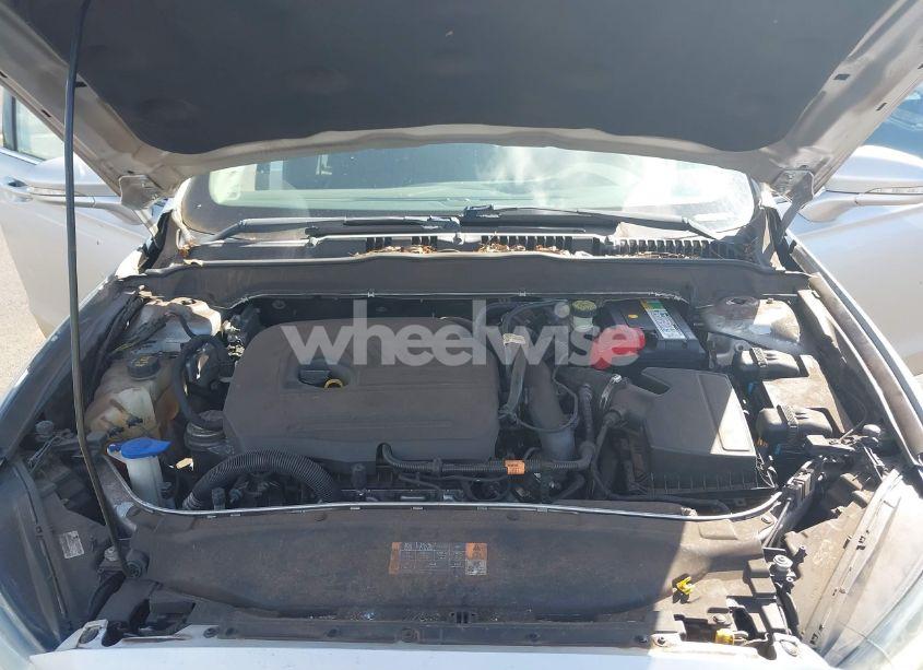 Photo 10 of 2014 Ford Fusion SE (VIN 3FA6P0HD9ER357591)