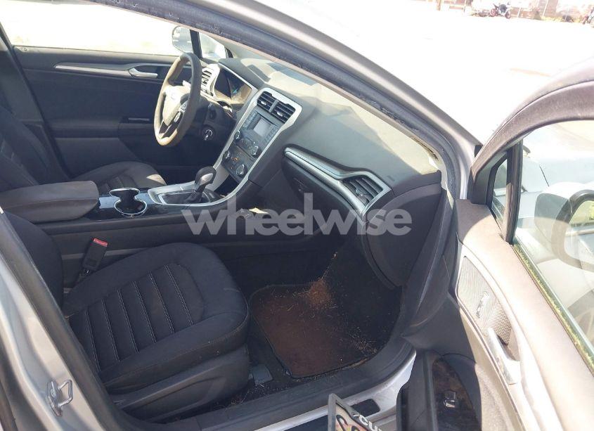 Photo 5 of 2014 Ford Fusion SE (VIN 3FA6P0HD9ER357591)