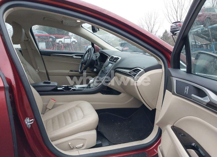 Photo 5 of 2014 Ford Fusion SE (VIN 3FA6P0HD9ER375704)