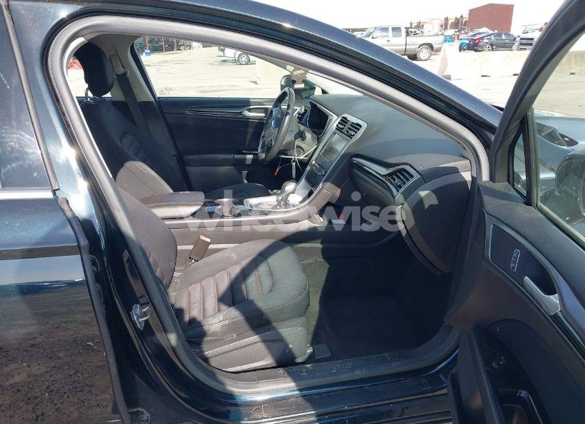 Photo 5 of 2014 Ford Fusion SE (VIN 3FA6P0HD9ER377064)