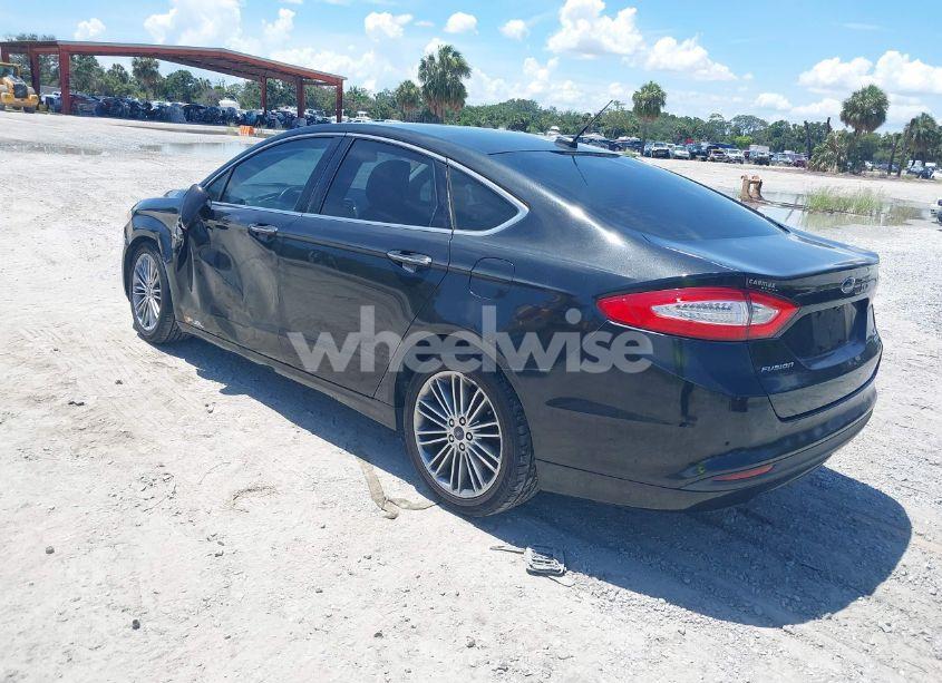 Photo 3 of 2015 Ford Fusion SE (VIN 3FA6P0HD9FR141757)