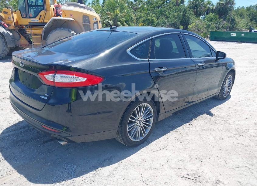 Photo 4 of 2015 Ford Fusion SE (VIN 3FA6P0HD9FR141757)