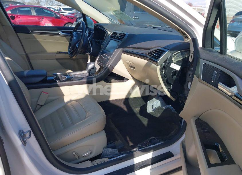 Photo 5 of 2015 Ford Fusion SE (VIN 3FA6P0HD9FR177190)