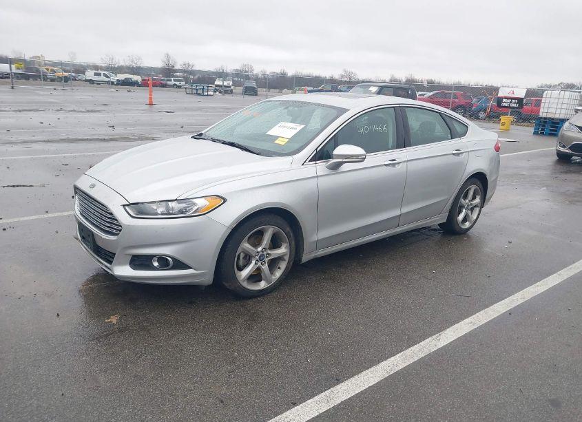 Photo 2 of 2015 Ford Fusion SE (VIN 3FA6P0HD9FR178758)