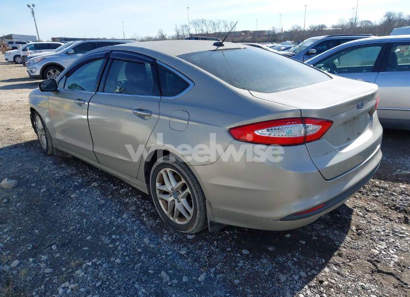 Photo 3 of 2015 Ford Fusion SE (VIN 3FA6P0HD9FR182387)
