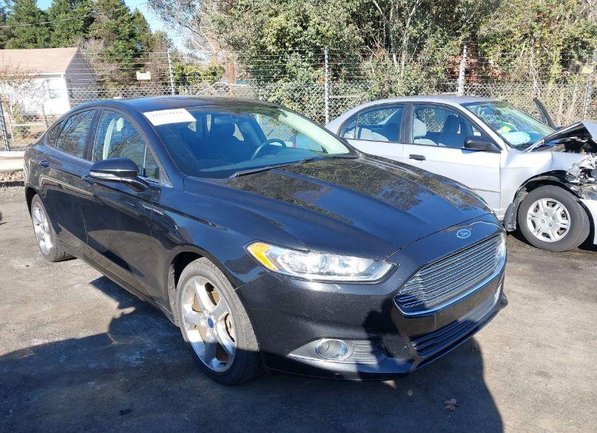 2015 Ford Fusion SE (VIN 3FA6P0HD9FR211127) main photo