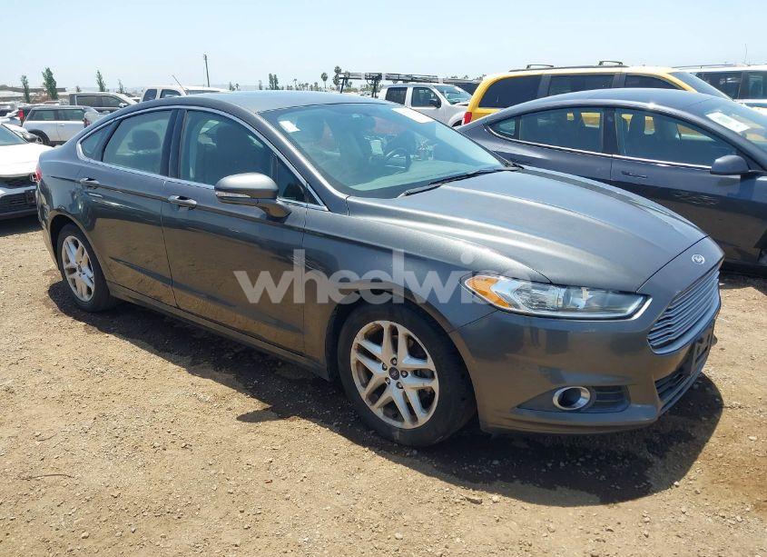 2015 Ford Fusion SE (VIN 3FA6P0HD9FR238201) main photo
