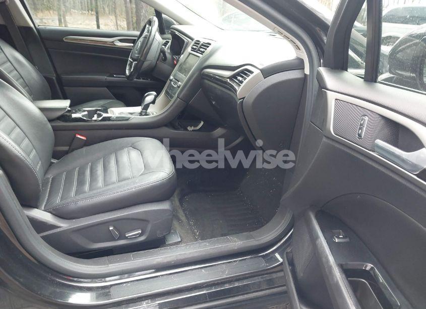 Photo 5 of 2015 Ford Fusion SE (VIN 3FA6P0HD9FR299662)