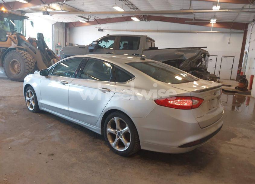 Photo 3 of 2016 Ford Fusion SE (VIN 3FA6P0HD9GR119162)