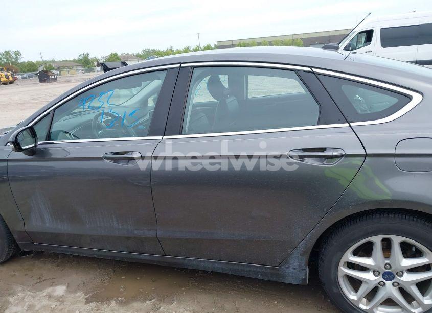 Photo 13 of 2016 Ford Fusion SE (VIN 3FA6P0HD9GR164473)