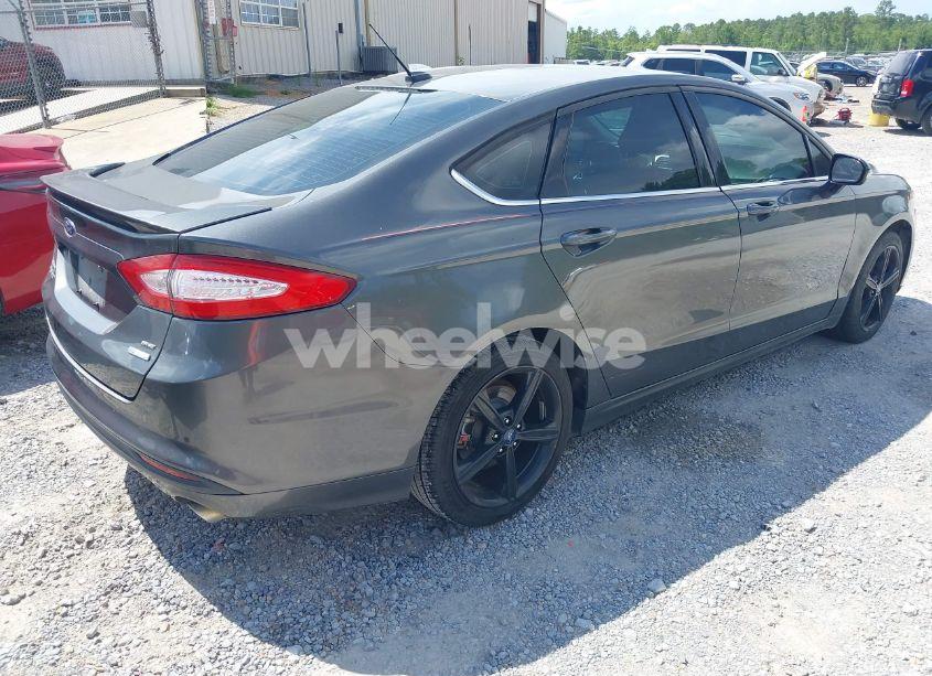 Photo 4 of 2016 Ford Fusion SE (VIN 3FA6P0HD9GR297069)
