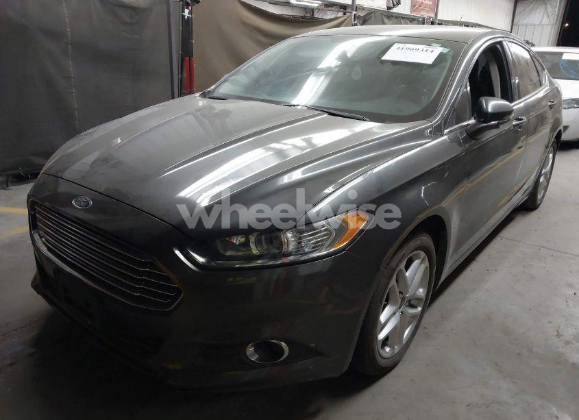 Photo 2 of 2016 Ford Fusion SE (VIN 3FA6P0HD9GR328918)
