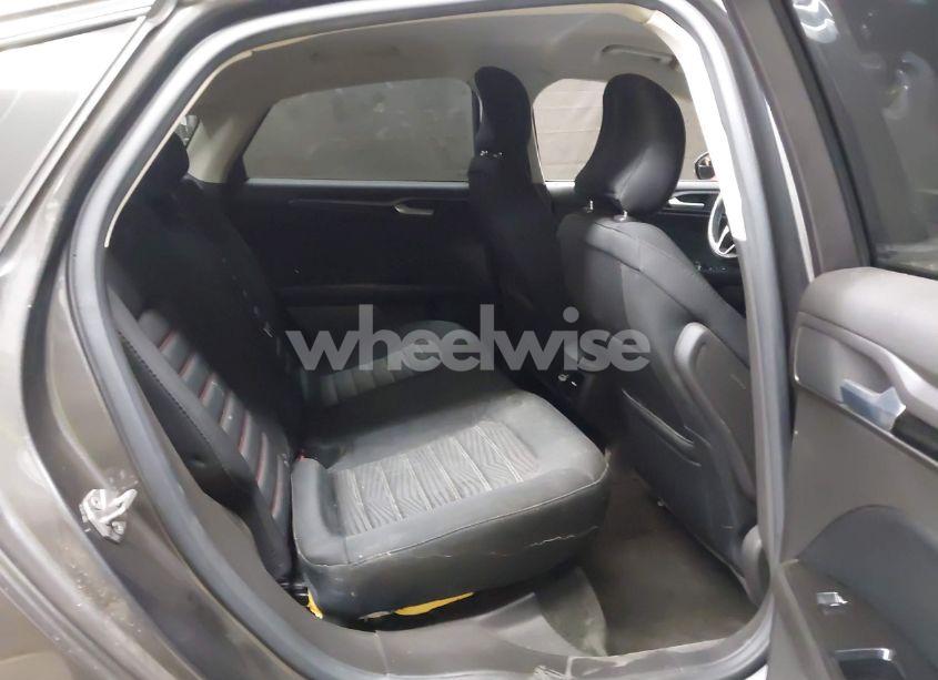 Photo 8 of 2016 Ford Fusion SE (VIN 3FA6P0HD9GR328918)