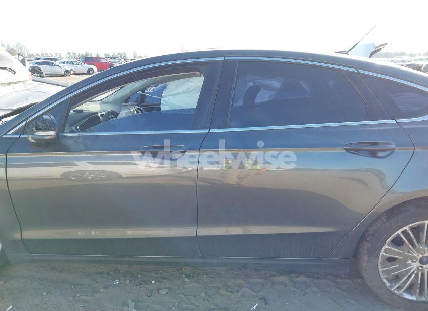 Photo 15 of 2016 Ford Fusion SE (VIN 3FA6P0HD9GR335996)