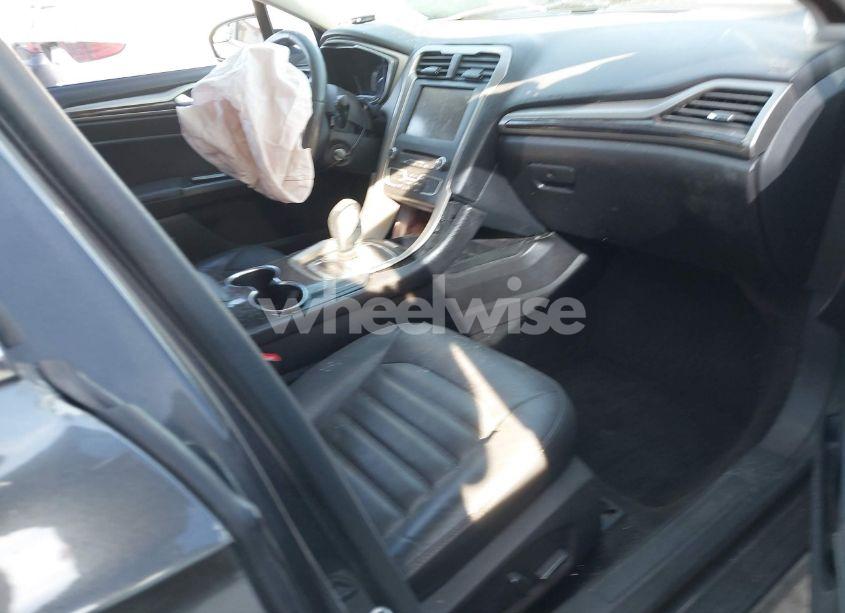 Photo 5 of 2016 Ford Fusion SE (VIN 3FA6P0HD9GR335996)