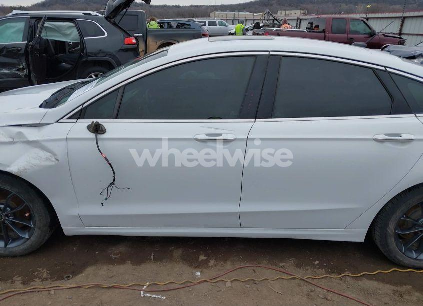 Photo 15 of 2017 Ford Fusion SE (VIN 3FA6P0HD9HR114495)