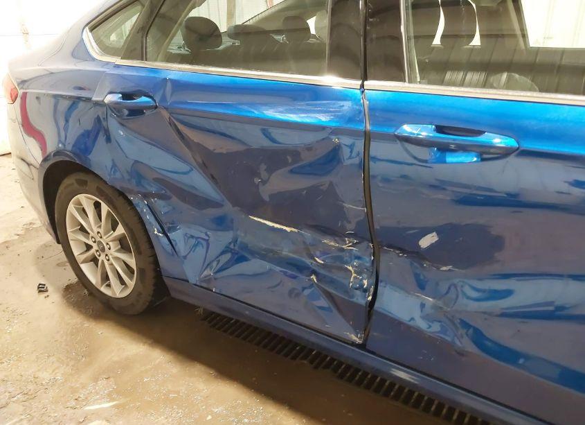 Photo 6 of 2017 Ford Fusion SE (VIN 3FA6P0HD9HR129675)