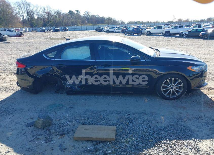 Photo 13 of 2017 Ford Fusion SE (VIN 3FA6P0HD9HR137825)