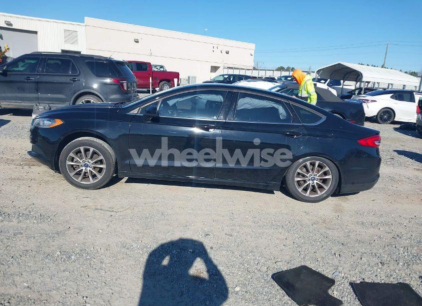 Photo 14 of 2017 Ford Fusion SE (VIN 3FA6P0HD9HR137825)