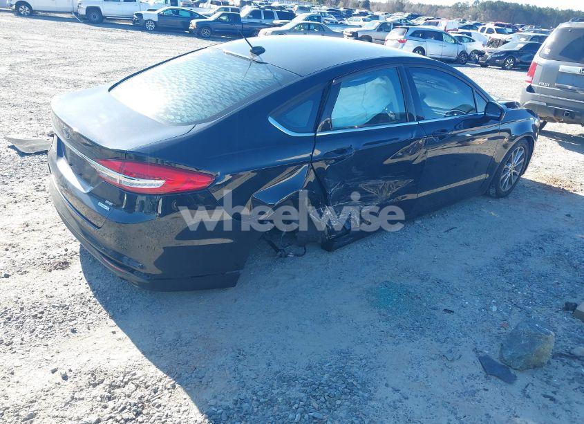 Photo 4 of 2017 Ford Fusion SE (VIN 3FA6P0HD9HR137825)