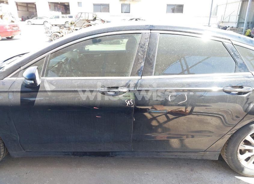 Photo 15 of 2017 Ford Fusion SE (VIN 3FA6P0HD9HR196910)