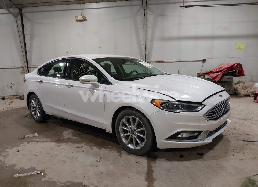 2017 Ford Fusion SE (VIN 3FA6P0HD9HR218789) main photo