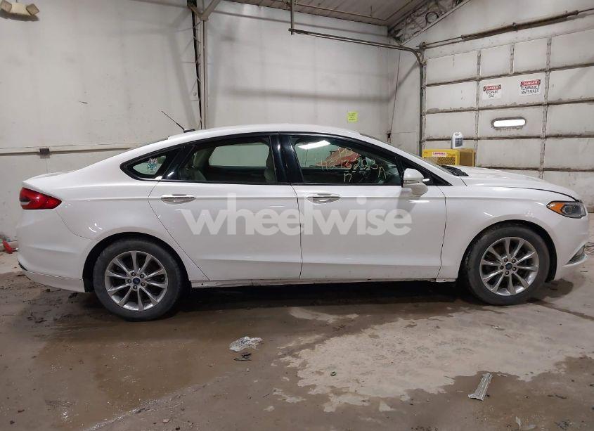 Photo 13 of 2017 Ford Fusion SE (VIN 3FA6P0HD9HR218789)