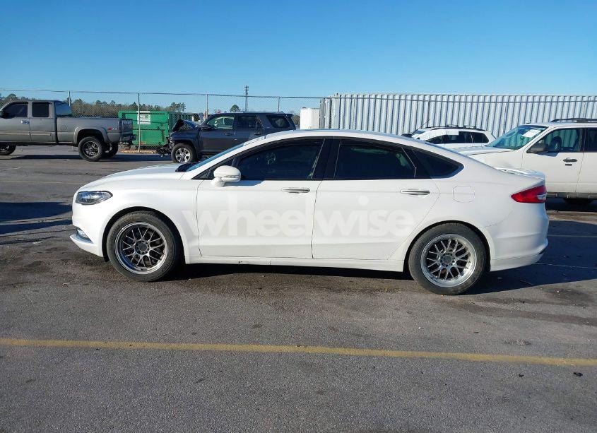 Photo 14 of 2017 Ford Fusion SE (VIN 3FA6P0HD9HR256832)