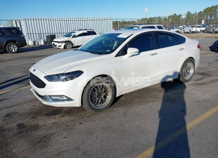 Photo 2 of 2017 Ford Fusion SE (VIN 3FA6P0HD9HR256832)