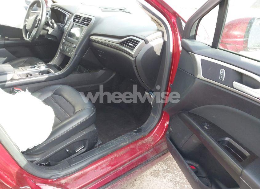 Photo 5 of 2017 Ford Fusion SE (VIN 3FA6P0HD9HR257057)