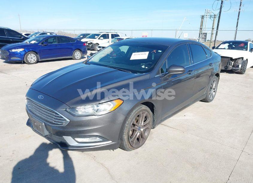 Photo 2 of 2017 Ford Fusion SE (VIN 3FA6P0HD9HR274019)