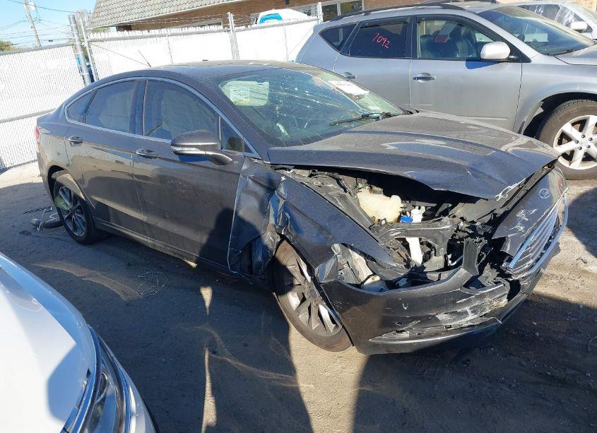 2017 Ford Fusion SE (VIN 3FA6P0HD9HR334851) main photo
