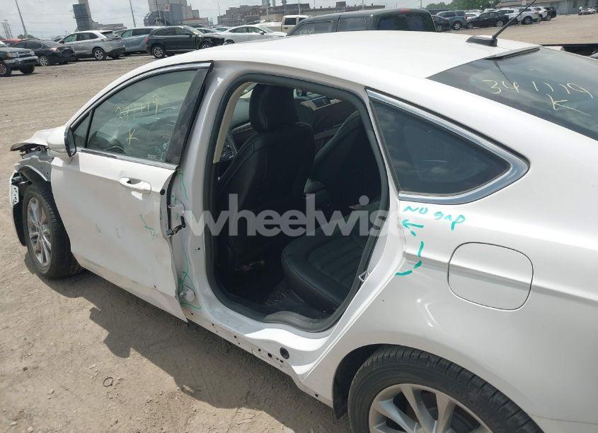 Photo 13 of 2017 Ford Fusion SE (VIN 3FA6P0HD9HR341119)