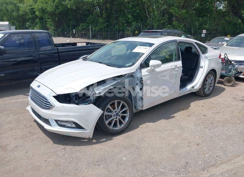 Photo 2 of 2017 Ford Fusion SE (VIN 3FA6P0HD9HR341119)