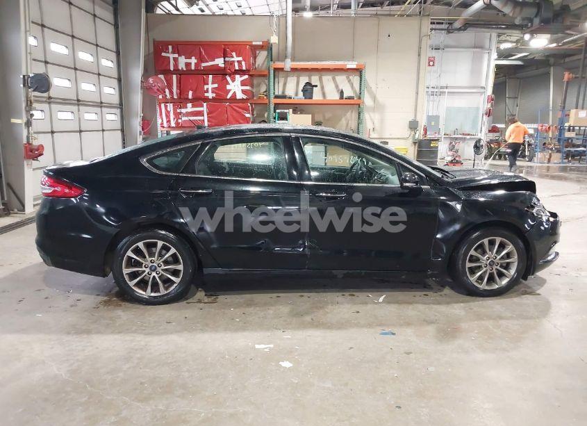 Photo 13 of 2017 Ford Fusion SE (VIN 3FA6P0HD9HR341525)