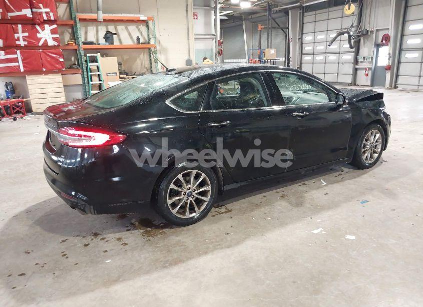 Photo 4 of 2017 Ford Fusion SE (VIN 3FA6P0HD9HR341525)