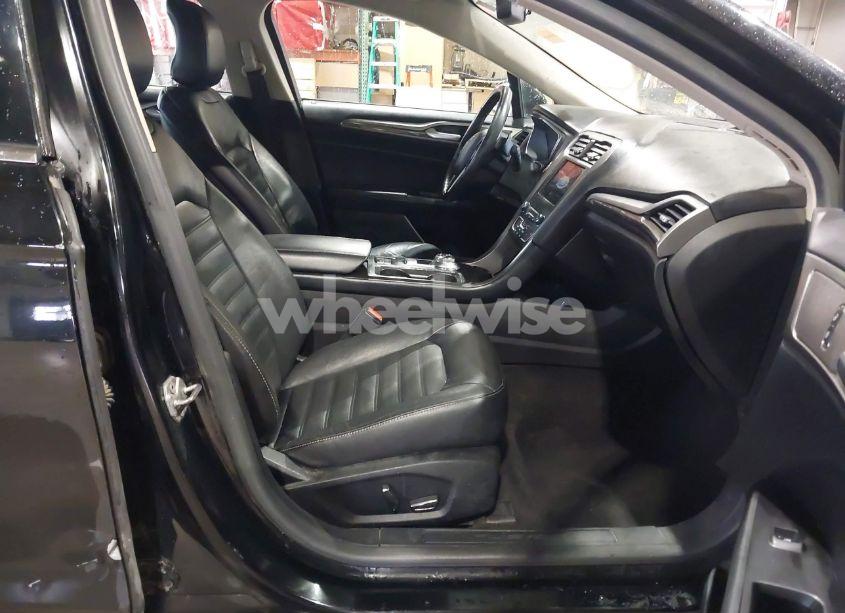 Photo 5 of 2017 Ford Fusion SE (VIN 3FA6P0HD9HR341525)